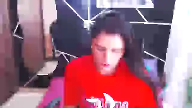 Snapshot of LUCY_LI chatting on 18, 1, 2025 LUCY LI online show from 18, 1, 2025