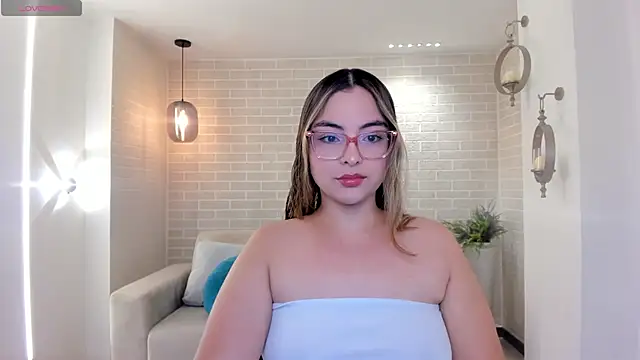 Snapshot of AllisonRogersX chatting on 12, 5, 2026 AllisonRogersX online show from 12, 5, 2026