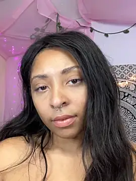 Snapshot of BaileyBaird chatting on 7, 1, 2025 BaileyBaird online show from 7, 1, 2025