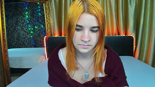  Polly Love  online show from 11, 12, 2024