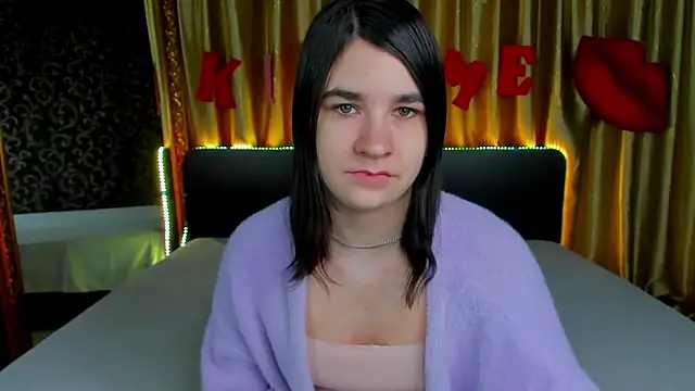  Polly Love  online show from 16, 2, 2026