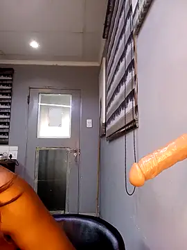 DickDiva1 online show from 28, 2, 2025