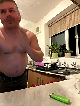 Snapshot of Dan_NFS chatting on 16, 9, 2025 Dan NFS online show from 16, 9, 2025