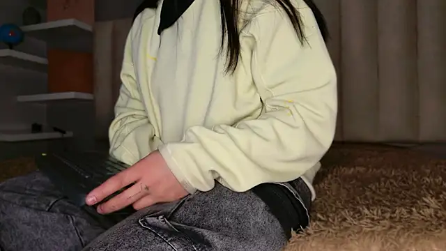 Megan mooree  online show from 16, 3, 2026