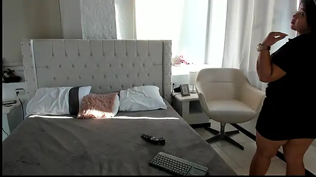 Gabycutee online show from 9, 3, 2025