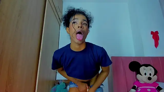 bloom444 online show from 15, 12, 2024