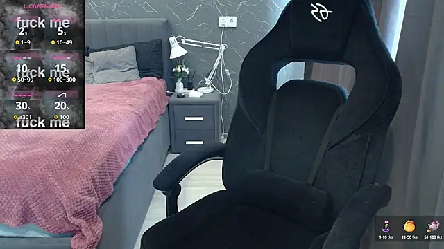 Alice Weiss online show from 9, 10, 2025