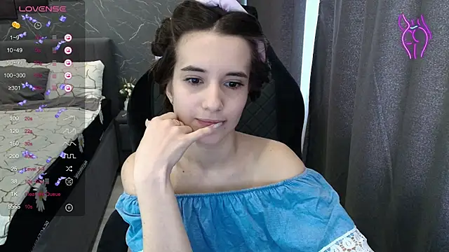 Alice Weiss online show from 15, 2, 2026