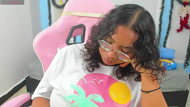 Snapshot of im_angels77 chatting on 6, 1, 2025 im angels77 online show from 6, 1, 2025