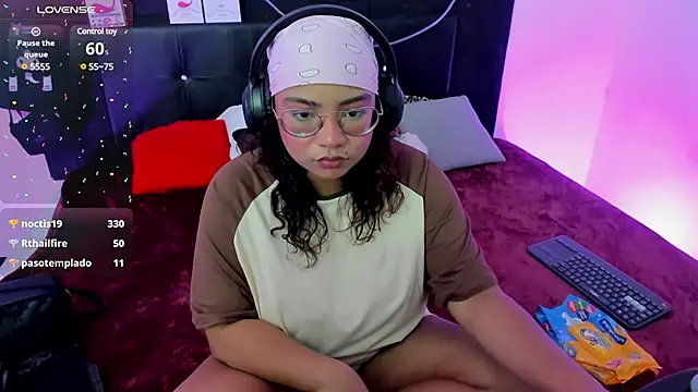 Snapshot of im_angels77 chatting on 21, 2, 2025 im angels77 online show from 21, 2, 2025