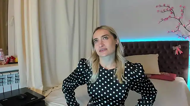 KateOwyns online show from 18, 5, 2026