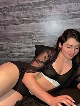 Snapshot of kamel-ayesha chatting on 25, 1, 2025 kamel-ayesha online show from 25, 1, 2025