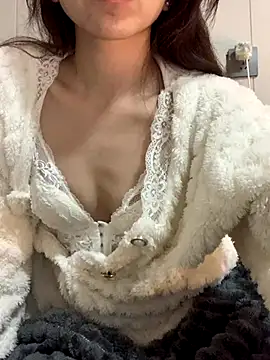 Aimeil online show from 5, 12, 2024