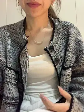 Aimeil online show from 7, 12, 2024