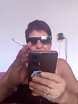 Snapshot of Ely_Elenita chatting on 11, 9, 2025 Ely Elenita online show from 11, 9, 2025
