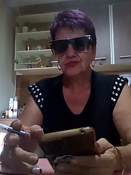 Snapshot of Ely_Elenita chatting on 12, 9, 2025 Ely Elenita online show from 12, 9, 2025