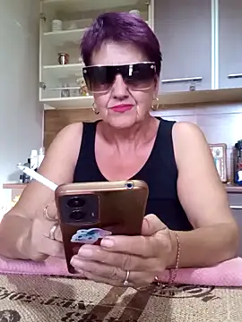 Snapshot of Ely_Elenita chatting on 14, 9, 2025 Ely Elenita online show from 14, 9, 2025