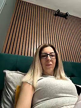 SukyGirl online show from 27, 1, 2025