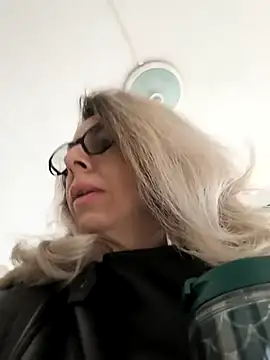 SukyGirl online show from 28, 2, 2025