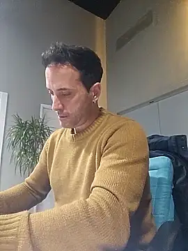 Snapshot of Lucas___81 chatting on 8, 1, 2026 Lucas 81 online show from 8, 1, 2026