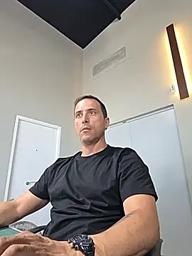 Snapshot of Lucas___81 chatting on 8, 6, 2026 Lucas 81 online show from 8, 6, 2026