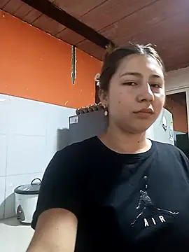 Snapshot of Sara_Brownx chatting on 10, 4, 2026 Sara Brownx online show from 10, 4, 2026