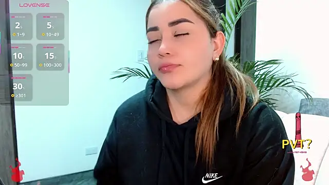 Lucia star   online show from 19, 10, 2025