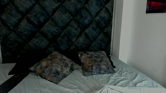 Latrellx7 online show from 28, 9, 2025