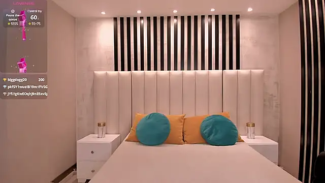 GiaFerrara online show from 8, 2, 2025