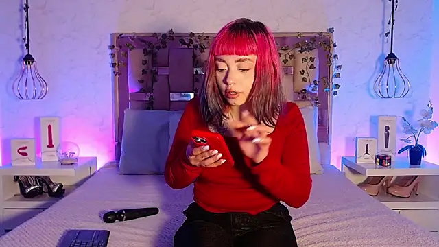 GigiVolkova online show from 13, 10, 2025