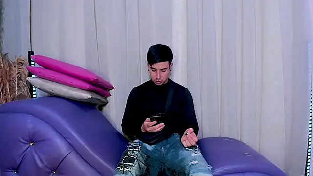 Yourslust  online show from 18, 1, 2026