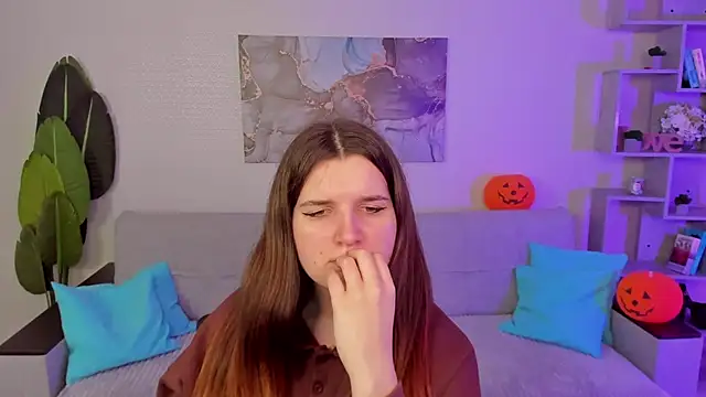 BonneyLove online show from 6, 11, 2025