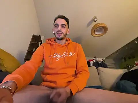 Rebeu313 online show from 4, 1, 2025