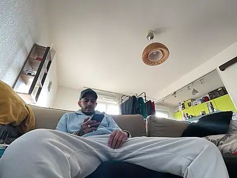 Rebeu313 online show from 15, 1, 2025