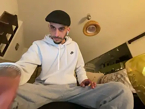 Rebeu313 online show from 4, 3, 2025