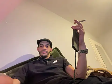 Rebeu313 online show from 15, 4, 2026