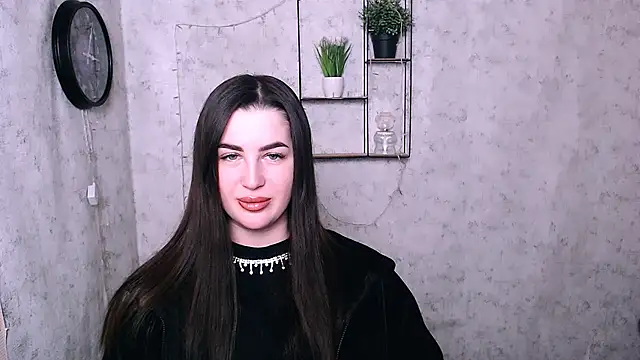 DivaKaily  online show from 7, 12, 2024