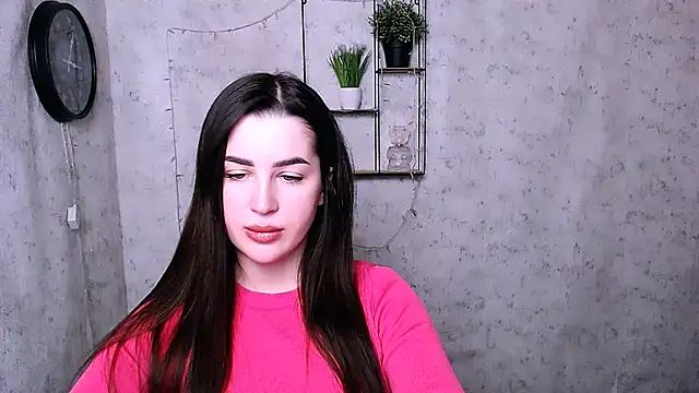 DivaKaily  online show from 14, 12, 2024