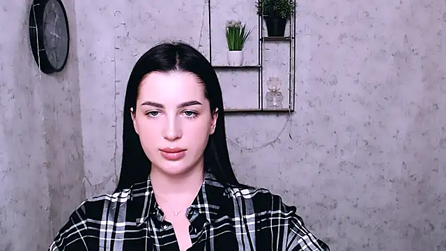 DivaKaily  online show from 16, 1, 2025