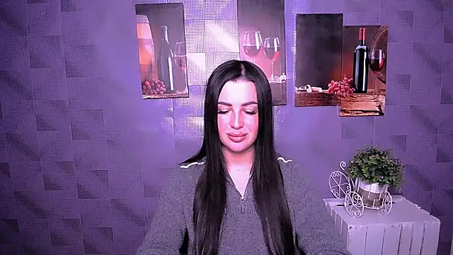 DivaKaily  online show from 12, 9, 2025