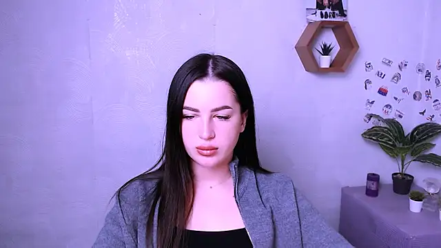 DivaKaily  online show from 1, 10, 2025