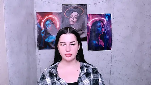 DivaKaily  online show from 3, 11, 2025