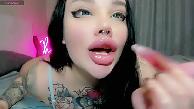 Aira vi online show from 18, 5, 2026