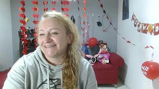 emperabigbootybigass online show from 17, 2, 2025