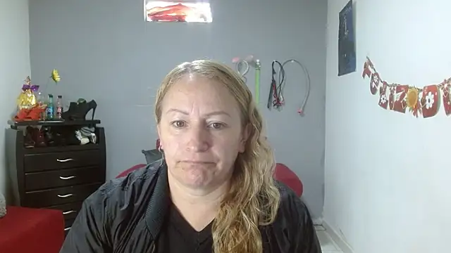 emperabigbootybigass online show from 5, 3, 2025