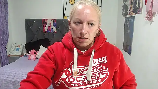 emperabigbootybigass online show from 15, 7, 2026