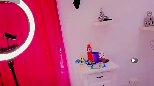 samy  milf online show from 3, 10, 2025