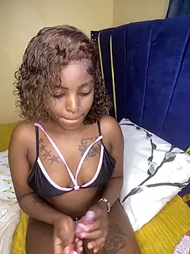 Snapshot of Sasha-smiles chatting on 8, 11, 2025 Sasha-smiles online show from 8, 11, 2025