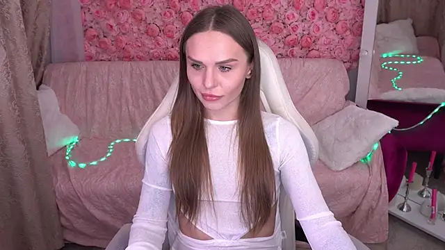 Snapshot of KiraGrayy chatting on 25, 2, 2026 KiraGrayy online show from 25, 2, 2026