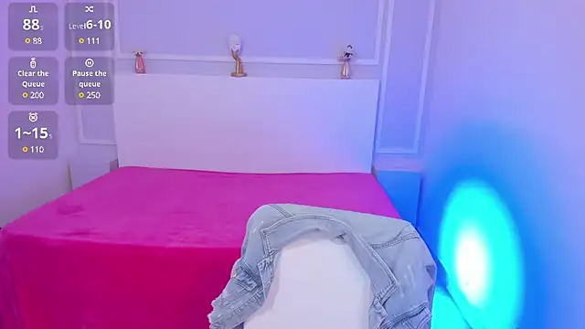 Snapshot of ScarlettWet9 chatting on 2, 1, 2025 ScarlettWet9 online show from 2, 1, 2025